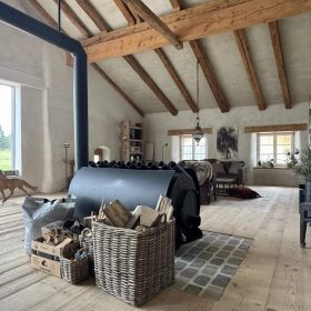 Tierrafino White Base valkoinen luonnonmukainen savilaasti pohjustukseen tai pintaan.