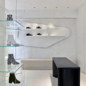 Tierrafino DryPaint luonnonmukainen savimaali.